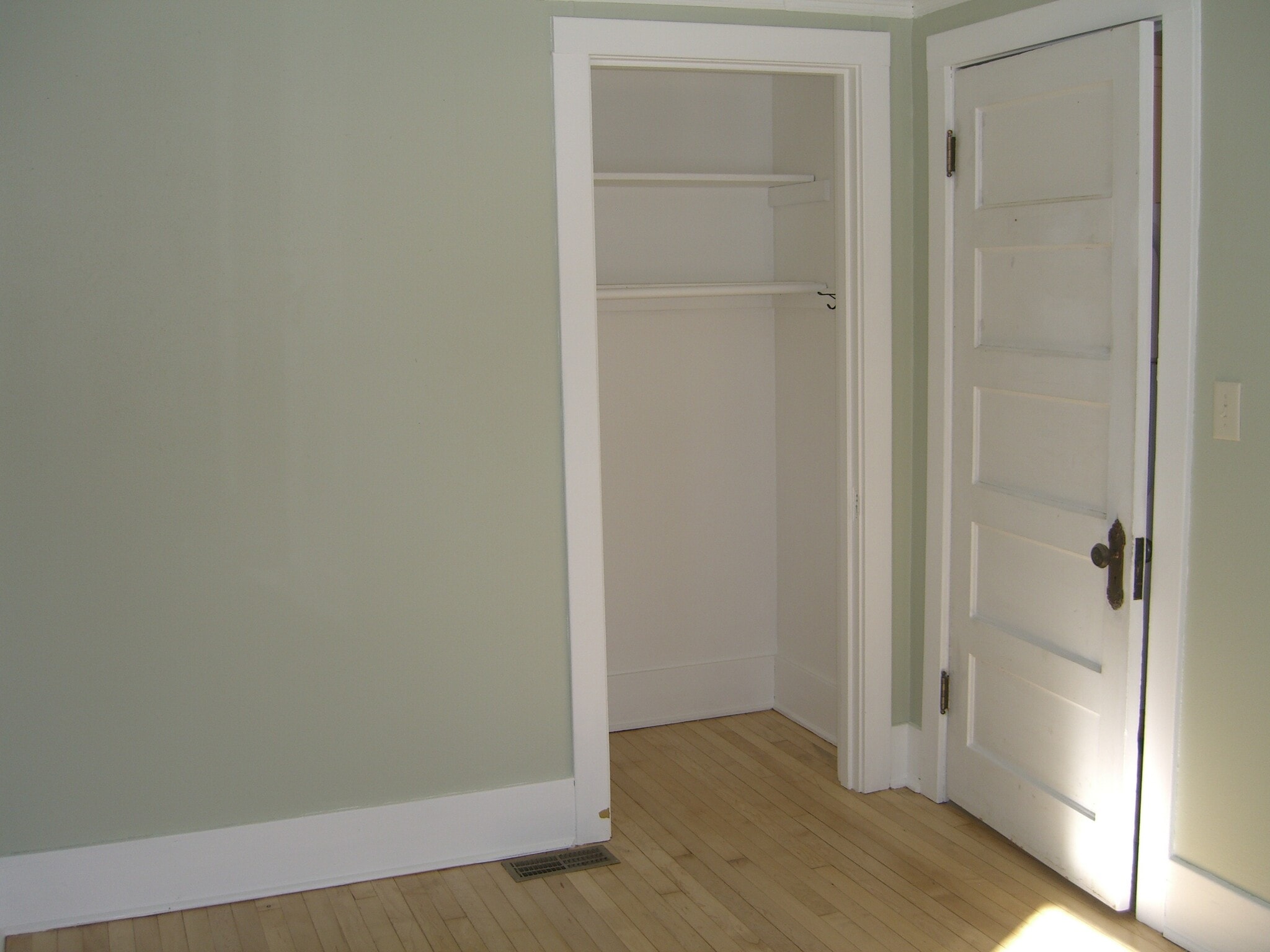 Bedroom 2 - 945 E Johnson St
