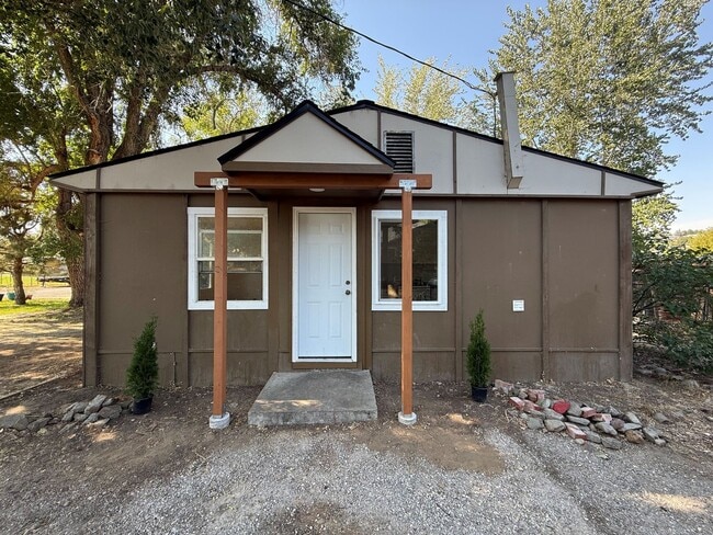 Primary Photo - Now renting 2 bedroom House