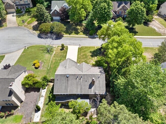 Building Photo - 2885 Stonehenge Ct