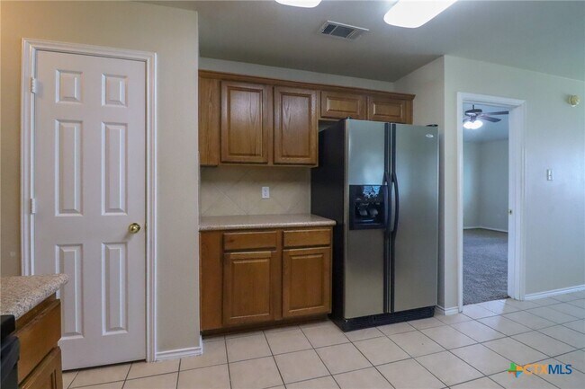 Building Photo - 1805 Lobrecht Ct