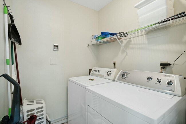 Building Photo - 108 Linda Marie Ln