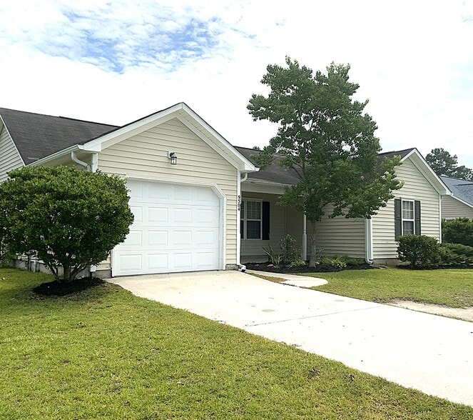 Primary Photo - 9504 Huckabee Dr NE
