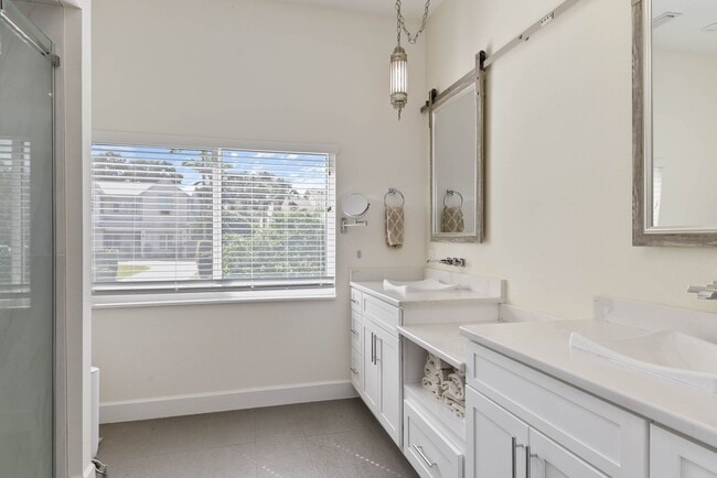 Building Photo - Luxurious living in Winter Park