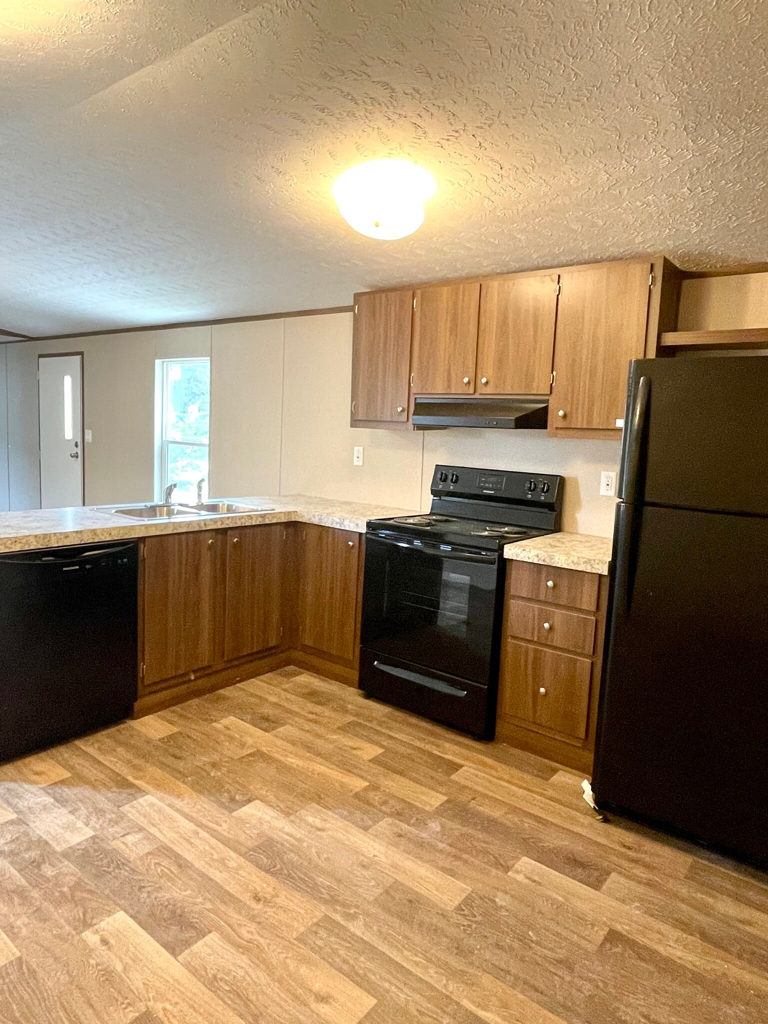Building Photo - 459 Clay Ridge