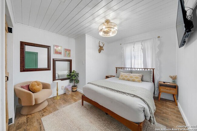Building Photo - 690 Windrush
