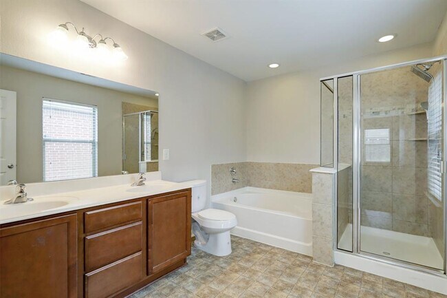 Building Photo - 22418 Bellwick Ridge Ln