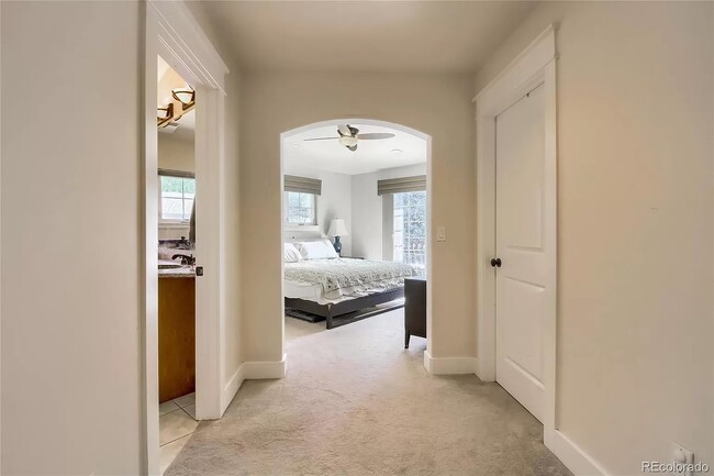 Building Photo - 5 bedroom home 3 blocks from Wash Park!