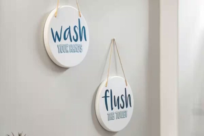 Building Photo - 206 E St