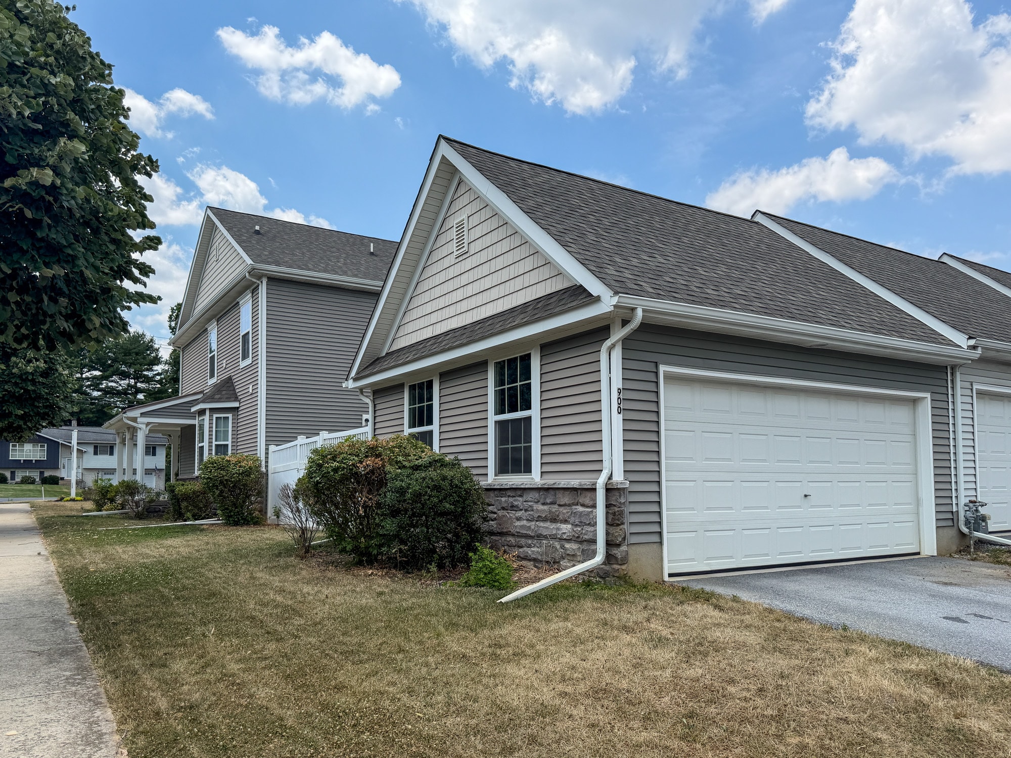 Building Photo - 900 Cadwell Ln