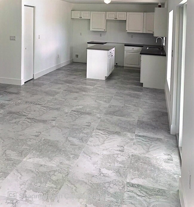 Building Photo - 21872 SW 118th Ave