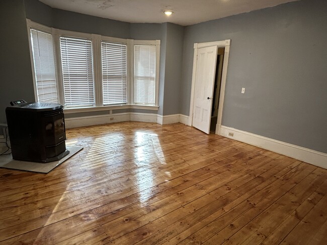 Living room, alternate angle. - 23 Pleasant St