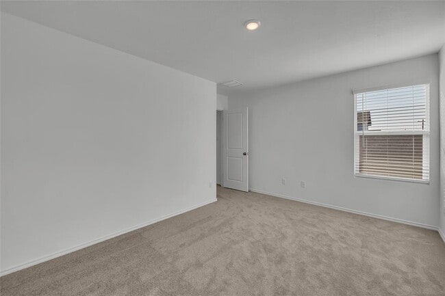 Building Photo - 309 Marty Allen Lp