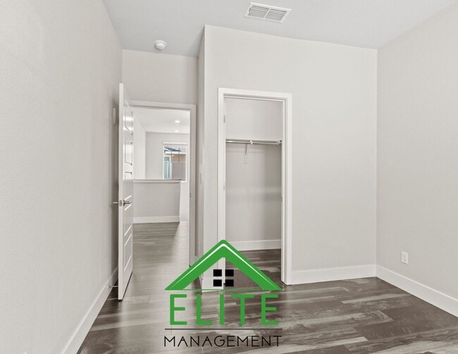Building Photo - **Modern single-family residence in the hi...