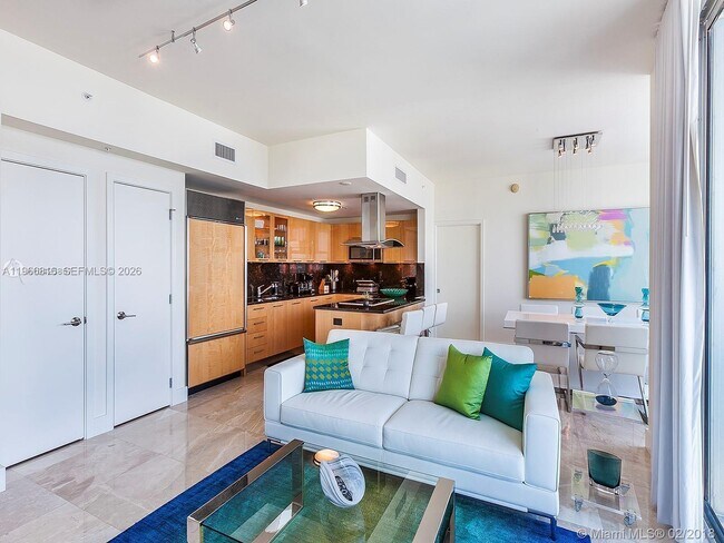 Building Photo - 6899 Collins Ave