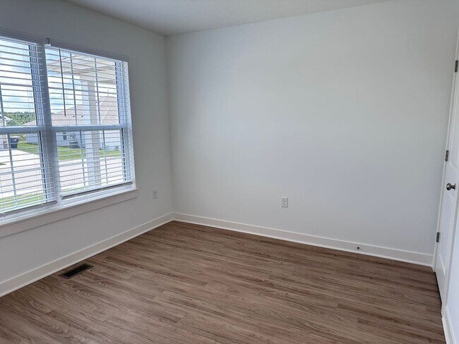 Building Photo - 3812 NW 93rd St