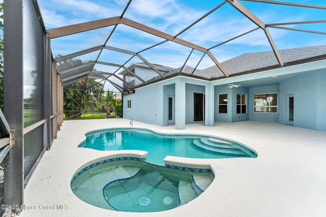 Building Photo - 3650 Chardonnay Dr