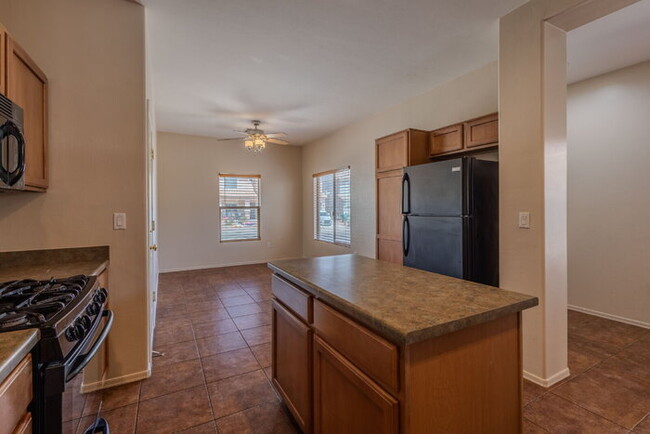 Building Photo - Great Rancho Sahuarita Home!!
