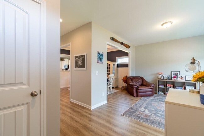 Building Photo - 510 Kittiwake Ln