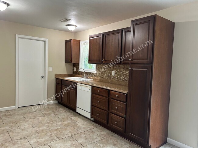 Building Photo - Charming 2 Bedroom, 2 Bath Home near Brown's Beach