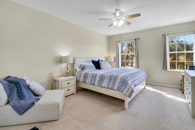 Building Photo - 6 Oakleaf Ct