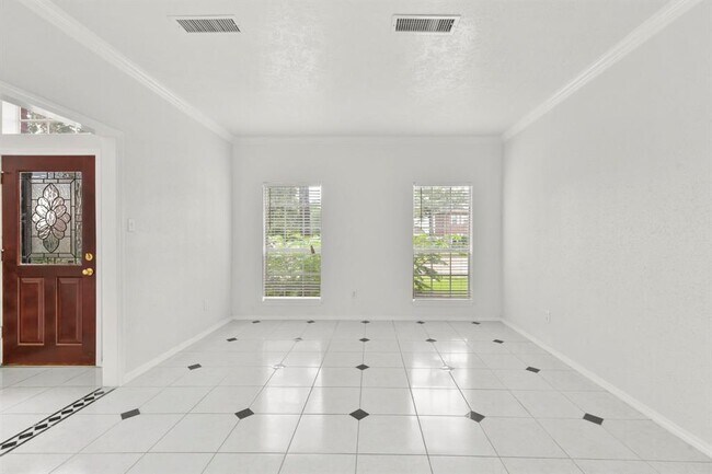 Building Photo - 13902 Danton Falls Dr