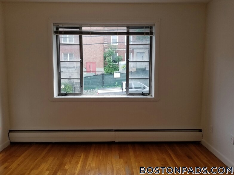 Building Photo - 50 Evergreen St