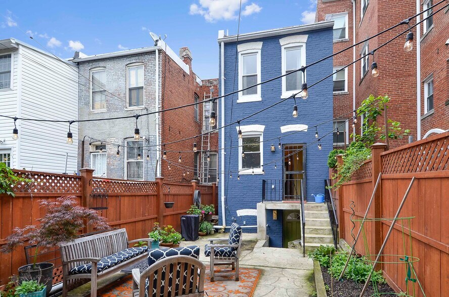 Building Photo - 3538 10th St NW