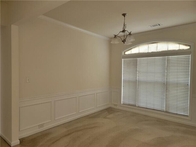 Building Photo - 2143 Worrall Hill Dr