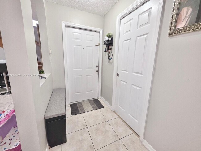 Building Photo - 15871 SW 86th Terrace