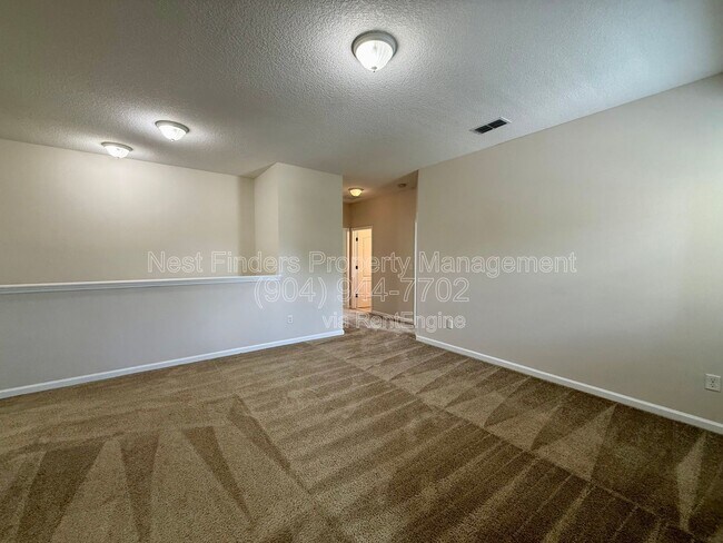 Building Photo - 145 Woodfield Ln
