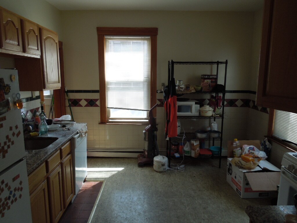 Building Photo - 132 Glenville Ave