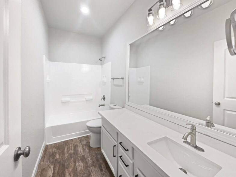 Building Photo - 7525 Muirfield Way