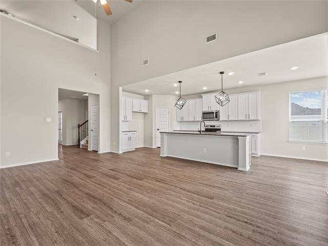 Building Photo - 8998 Delway Dr