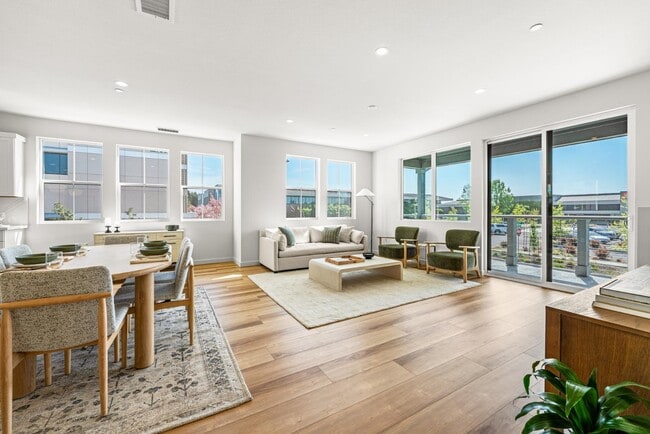 Building Photo - 212 Wakeful Wy