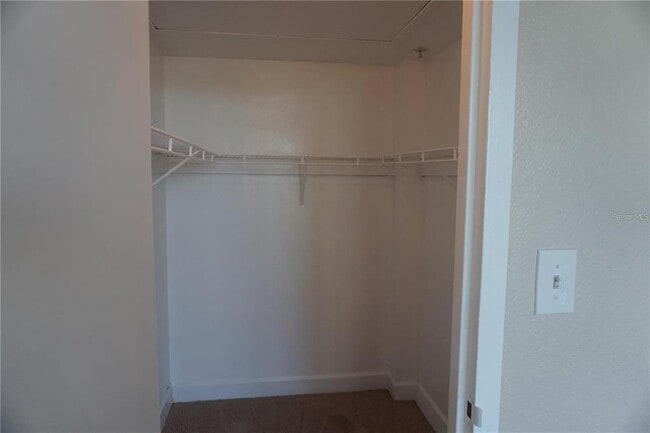 Building Photo - 470 3rd St S
