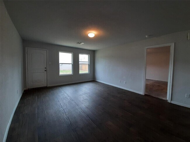 Building Photo - 15118 Sorrento Bay Cir