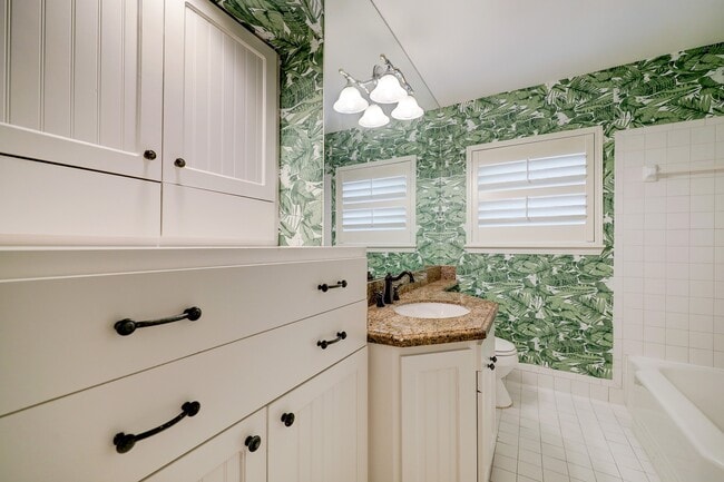 Building Photo - 5642 Wickersham Ln