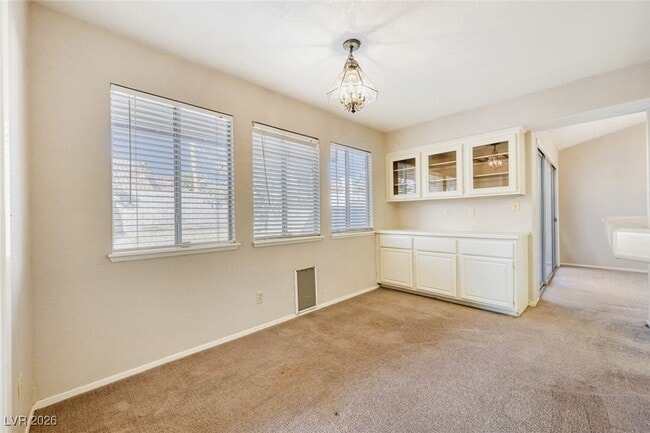 Building Photo - 395 Chadwick Cir