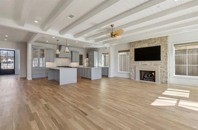 Building Photo - 5800 Goodwin Ave