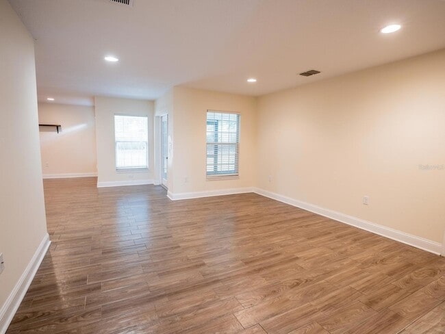 Building Photo - 727 Hull Island Dr