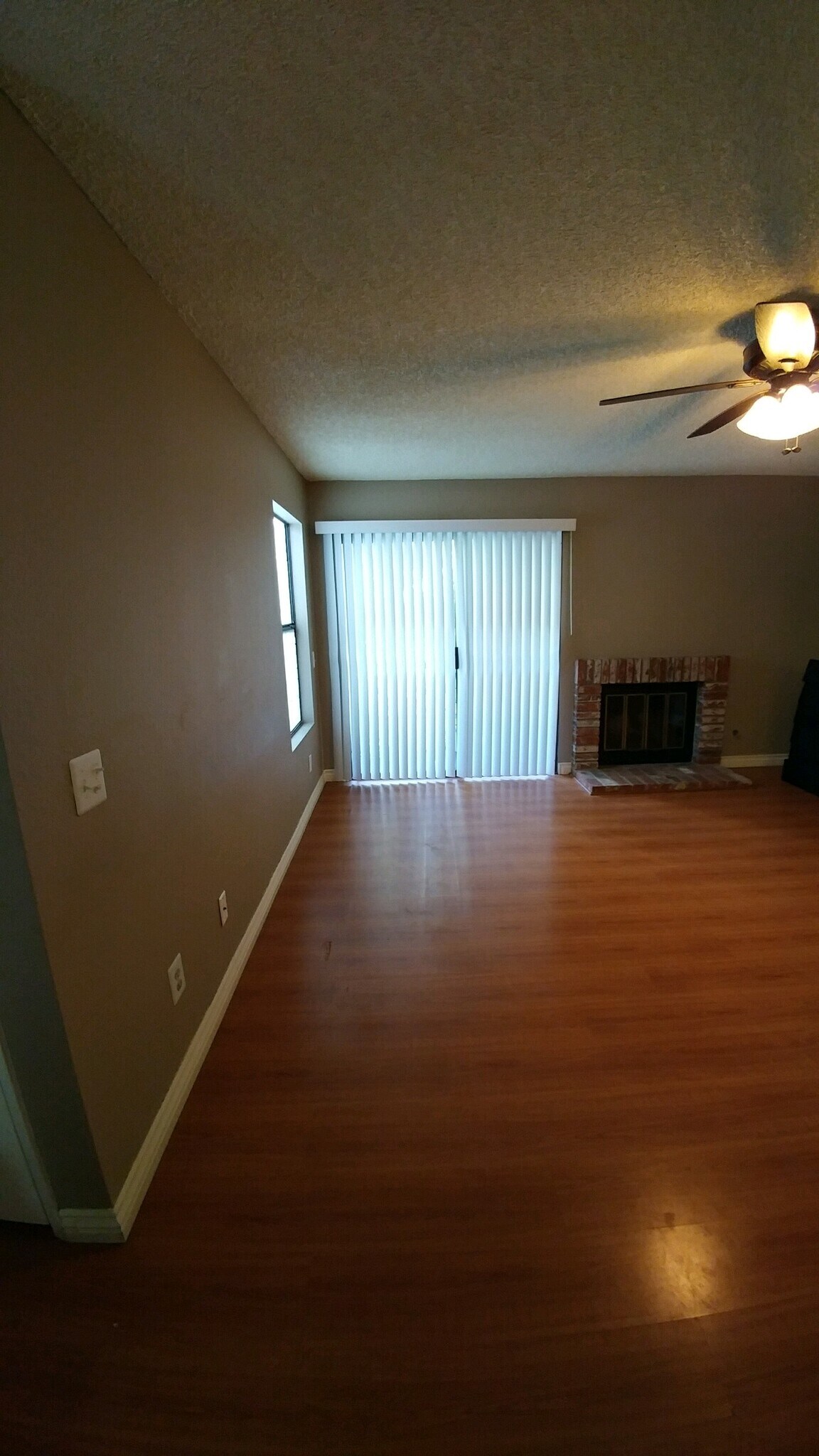 Building Photo - 9459 Fairgrove Ln