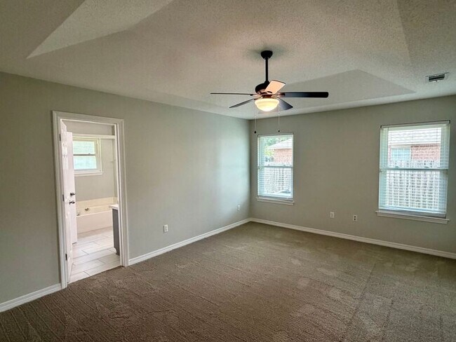 Building Photo - 4633 Ridge Pointe Dr
