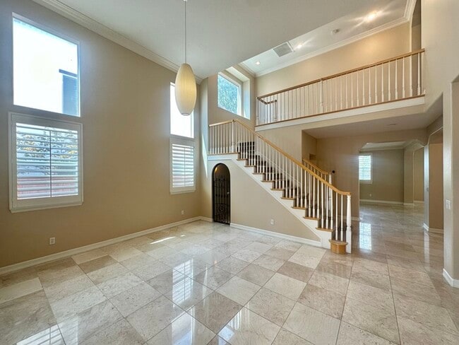 Building Photo - Torrey Hills, Beautiful La Strada Home wit...