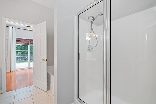 Building Photo - 304 Laurel Glen Crossing