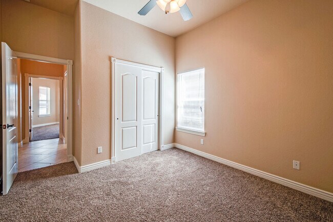 Building Photo - Northeast Home w/ Refrigerated Air