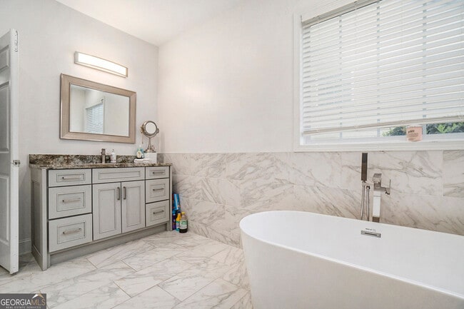Building Photo - 2798 Glenlocke Cir NW