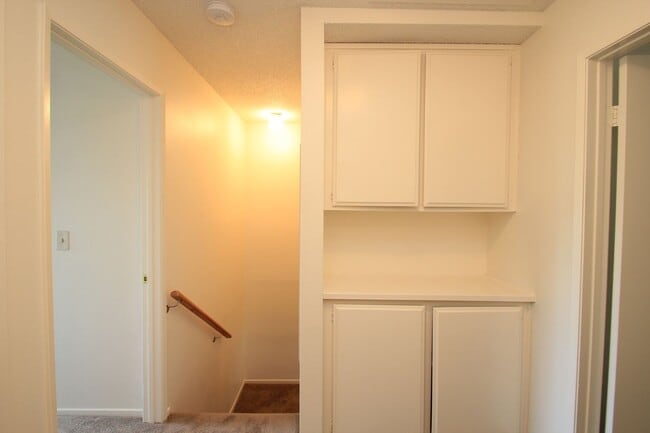 Building Photo - Coming Soon – Charming 3-Bedroom Townhome ...
