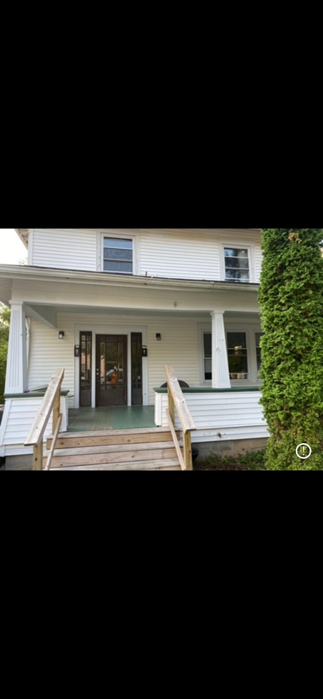 Building Photo - 186 N Lancaster St