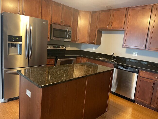 Building Photo - Located in the Detroit-Shoreway Area