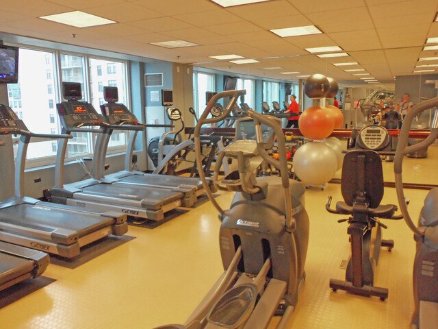 Building Photo - 33 W Ontario St